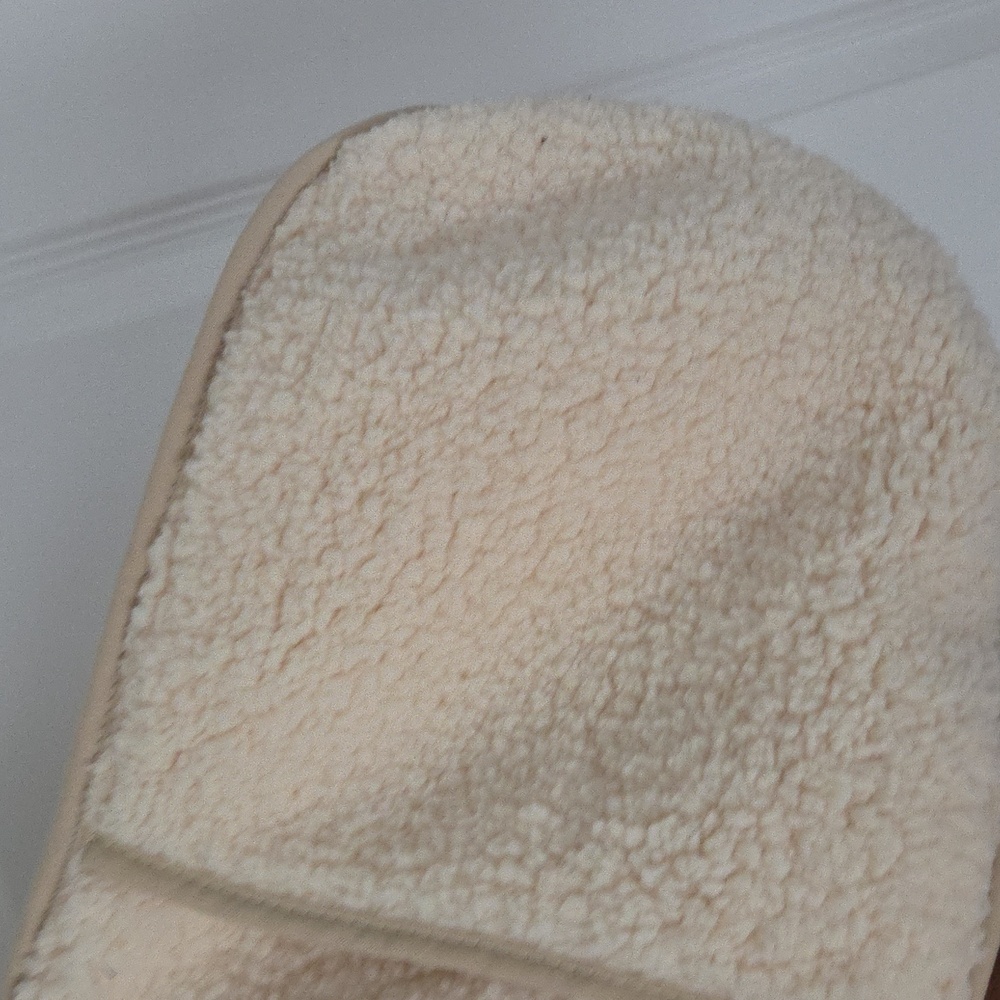 TOTALLY MY PET Hooded Doggie Bathrobe Cream Sherpa with Leaf Design Medium NWT - Picture 8 of 16